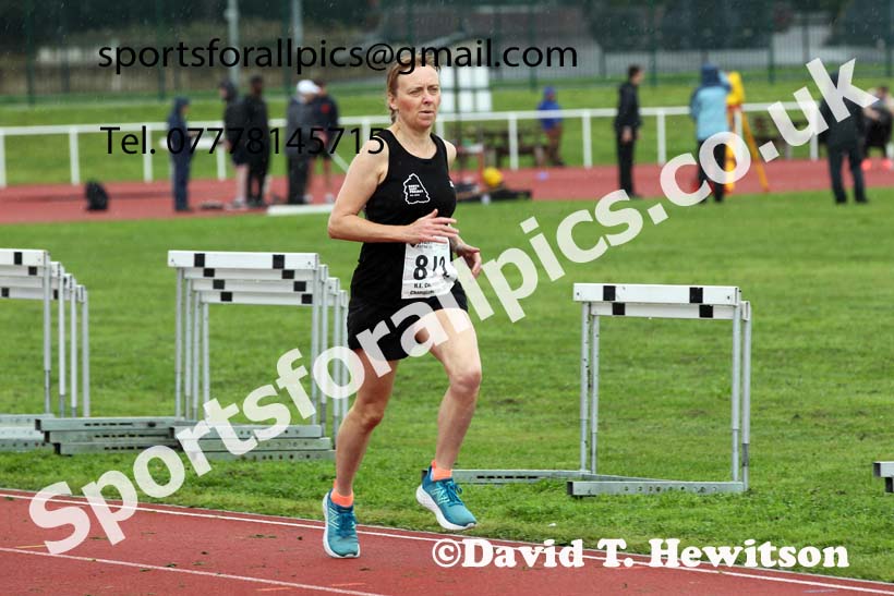 Women and Girls 800 metres, 2021 North Eastern Track and Field Champs., Middesbrough. Photo: David T. Hewitson/Sports for All Pics